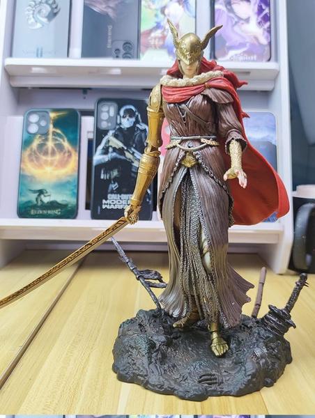 Imagem de Boneco de Ação Azmani The Elden Ring Valkyrie em PVC 24cm