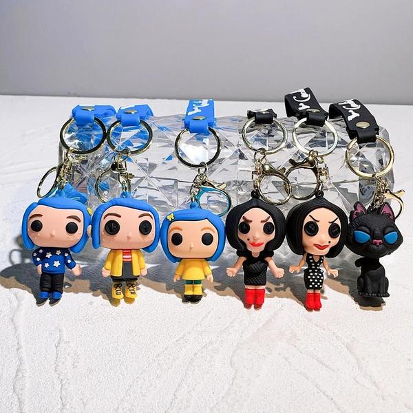 Imagem de Boneco de Ação Coraline - Figura de PVC com Chaveiro e Pingente