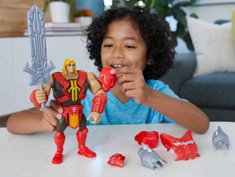 Boneco de Ação Masters of the Universe Deluxe He-Man 21cm Imagem de Boneco de Ação Masters of the Universe Deluxe He-Man 21cm