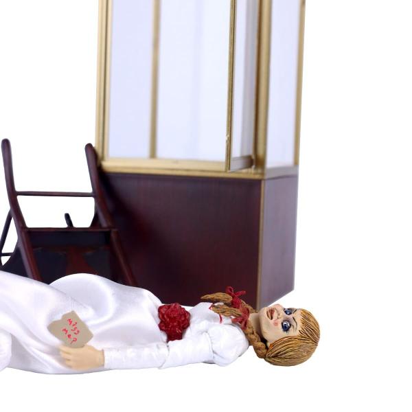 Imagem de Boneco de ação NECA Conjuring Universe Annabelle 3 Ultimate 18cm