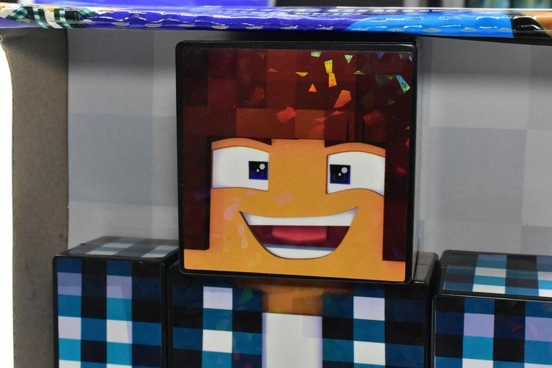 Imagem de BONECO MINECRAFT - YOUTUBER - AUTHENTIC GAMES - 25cm