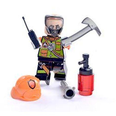 Imagem de Boneco Monta e Desmonta Bombeiro Fire Fighter