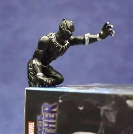 Imagem de Boneco pantera negra Marvel Miniatura Action Figure Decoração