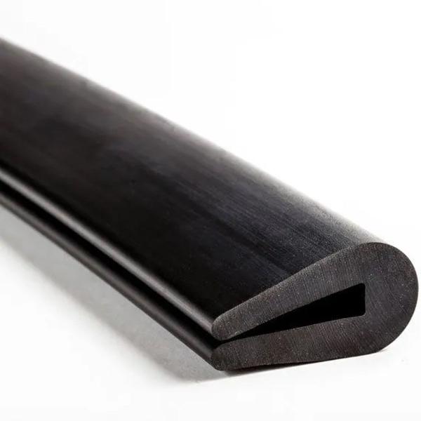 Borracha para acabamento debrum perfil "u" lanterna placa lanterna traseira multi uso 7mm 5 metros - USAFLEX BORRACHAS Imagem de Borracha para acabamento debrum perfil "u" lanterna placa lanterna traseira multi uso 7mm 5 metros