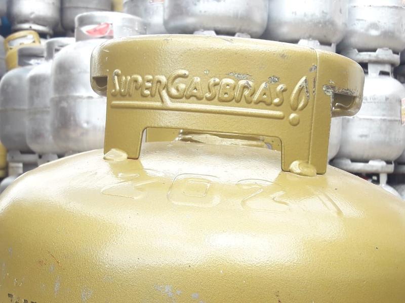 Imagem de botijão de gás botija vazio sem gás 13kg p13 supergasbras