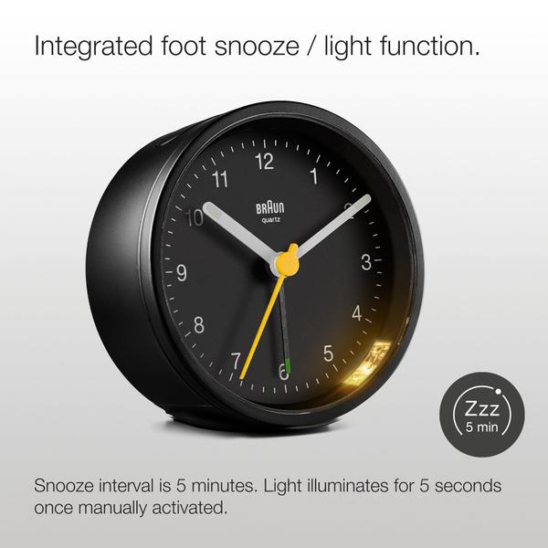 Imagem de Braun Classic Analogue Alarm Clock com Snooze and Light, Quiet Quartz Movement, Crescendo Beep Alarm in Black, Model BC12B.