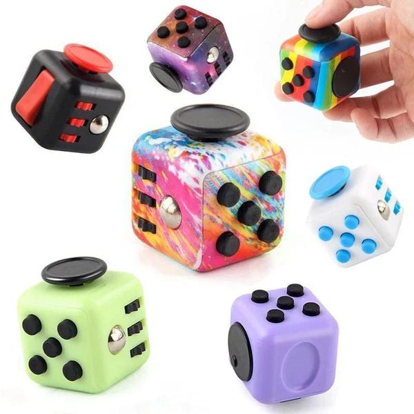 Imagem de Brinquedo Antiestresse Infinity Cube - Para Crianças e Adultos