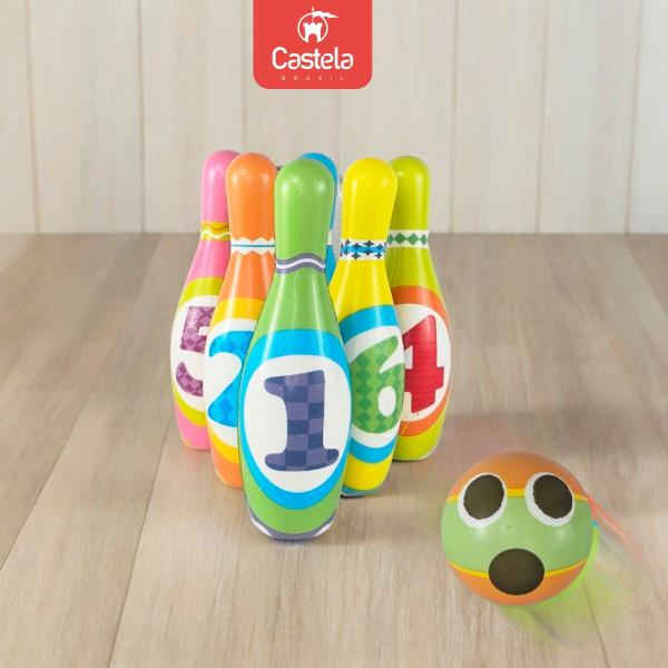 Brinquedo Boliche Educativo Infantill 6 Pinos 2 Bolas Intuitivo Macio Castela - CASTELA BRASIL Imagem de Brinquedo Boliche Educativo Infantill 6 Pinos 2 Bolas Intuitivo Macio Castela