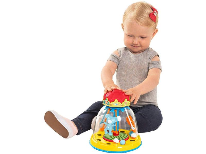 Brinquedo Educativo Carrossel Mágico - Ta Te Ti Imagem de Brinquedo Educativo Carrossel Mágico - Ta Te Ti