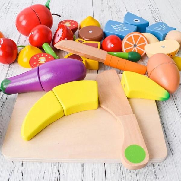 Imagem de Brinquedo Educativo de Cozinha - Corte Magnético de Madeira com Frutas e Vegetais