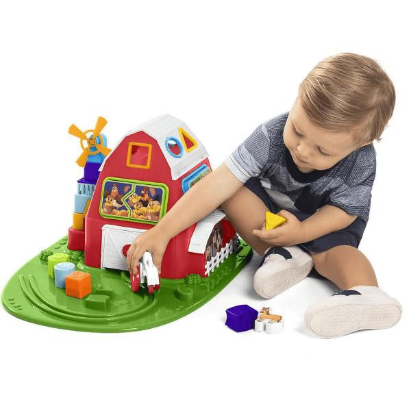 Brinquedo Fazendinha Infantil Vermelha Ta Te TI Calesita Imagem de Brinquedo Fazendinha Infantil Vermelha Ta Te TI Calesita