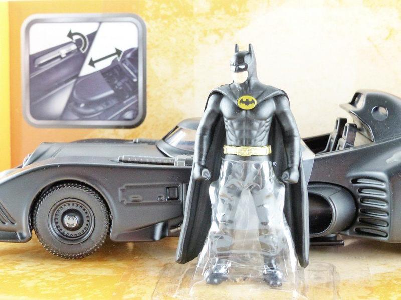 Imagem de Brinquedo Jada Toys Batman1989 Batmobile com Batman 2.75