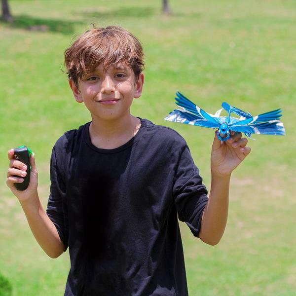 Imagem de Brinquedo voador com controle remoto Zing Go Go Bird Blue Jay