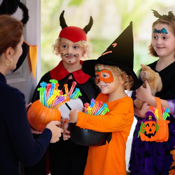 Imagem de Brinquedos de festa de Halloween Bubble Wands Woyebaby, 80 unidades para crianças