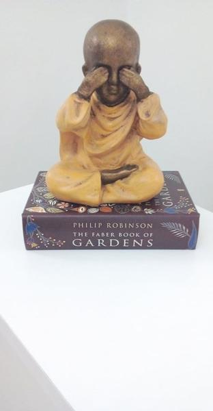 Imagem de Buda Indiano Sentidos Laranja 22 cm ( Não veja o mal )