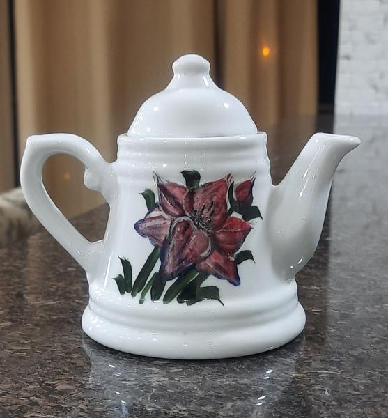 Imagem de Bule Baixo Retrô - Bico Longo, 450ml - Porcelana Decorada