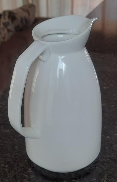 Imagem de Bule Cafeteira Café, Chá, Leite 1400ml - Estilo garrafa térmica - Porcelana Branca Importada