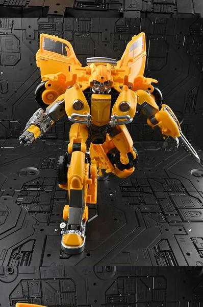 Imagem de Bumblebee Fusca Action Figure Boneco Transformers Vira Robo