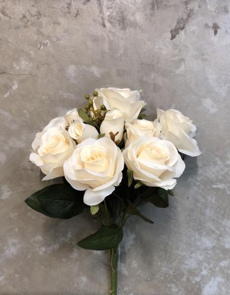 Imagem de Buque de Rosas com botões - 38x18x16cm - Branco