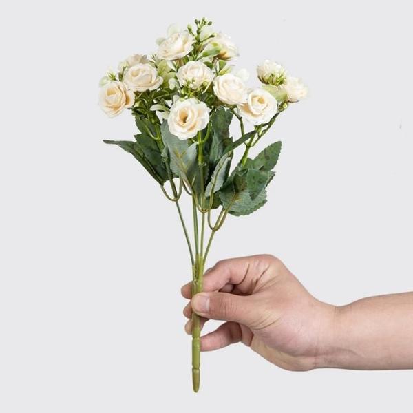 Imagem de Buquê de Rosas de Seda Artificial - 5 Garfos, 15 Cabeças - Decoração para Casamento e Natal