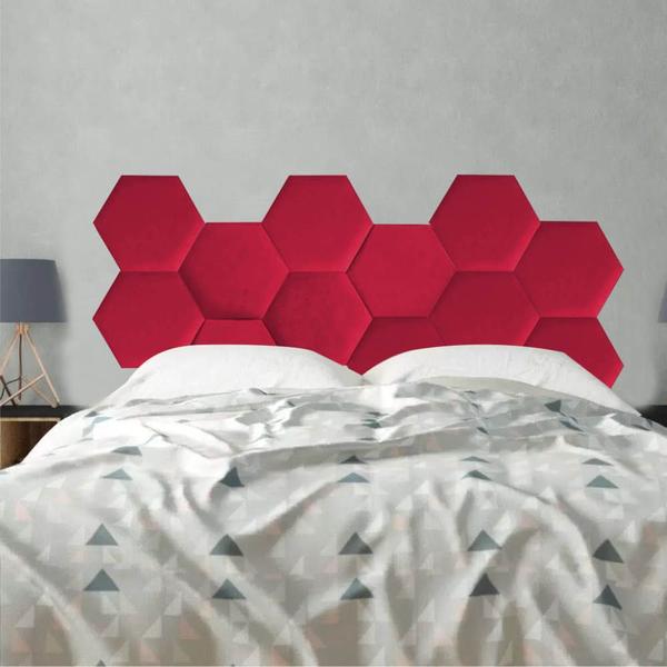 Imagem de Cabeceira Painel Modulado Colmeia Blogueirinha Estofada 160cm Queen Size Suede Vermelho - Ahz Móveis