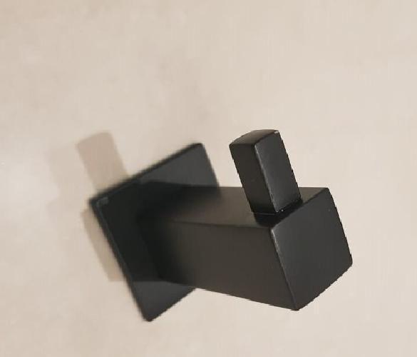 Cabideiro De Parede Jacaraipe Preto Inox - Tozzatto Inox Imagem de Cabideiro De Parede Jacaraipe Preto Inox