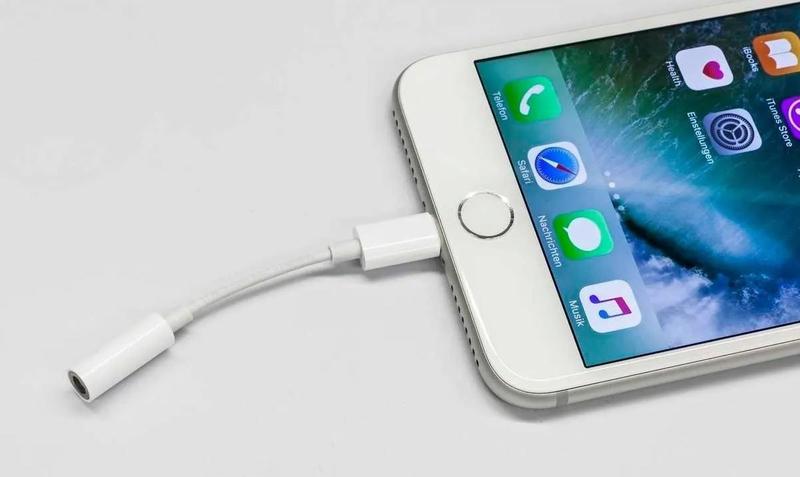 Imagem de Cabo Adaptador Lightning/P2 Bluetooth compatível p/ Iphone e iPad