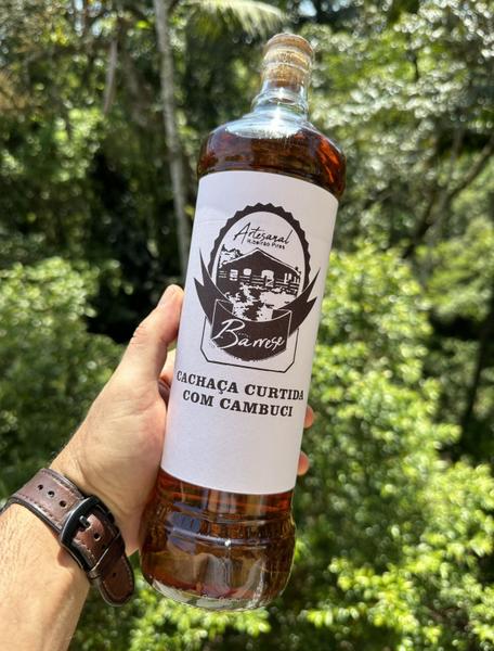 Imagem de Cachaça Artesanal curtida com Cambuci  - Brasil 900ml