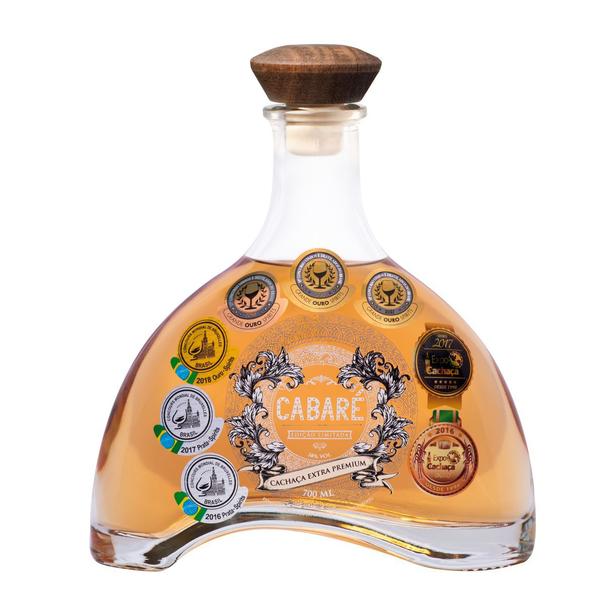 Cachaça Cabaré Extra Premium 15 Anos 700ml - DOM TÁPPARO Imagem de Cachaça Cabaré Extra Premium 15 Anos 700ml