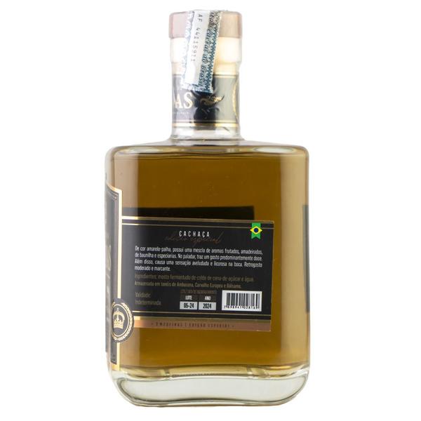 Cachaça legitima de minas tres madeiras 700ml Imagem de Cachaça legitima de minas tres madeiras 700ml