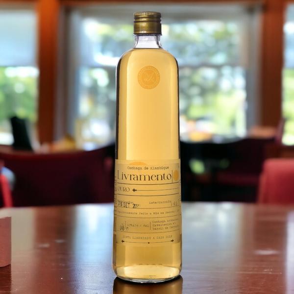 Imagem de Cachaça Livramento Ouro Premium 1 Litro