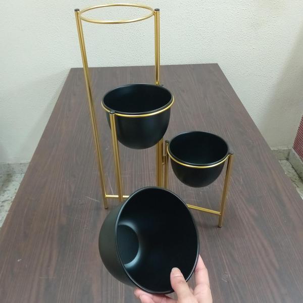 Imagem de CACHEPÔ VASO DECORATIVO PLANTA TRIPLO ARTICULADO HOME&CO METAL 56x24x34cm PRETO