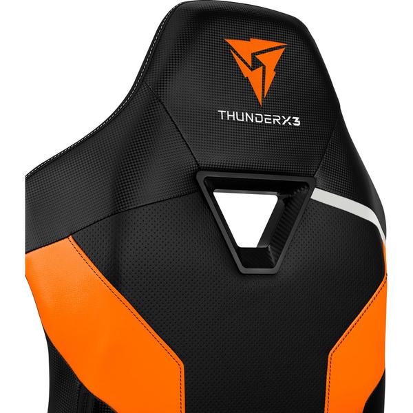 Imagem de Cadeira Gamer ThunderX3 Com Encosto Reclinável de 135material sintético e Fibra de Carbono Com Base de Metal e Giratória Apoio de Braço 2D Cor Preta e Laranja