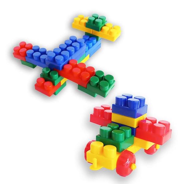 Imagem de Cadeirinha Bricks com 56 peças de montar plásticas para estimular a criatividade e coordenação motora - Pais e Filhos