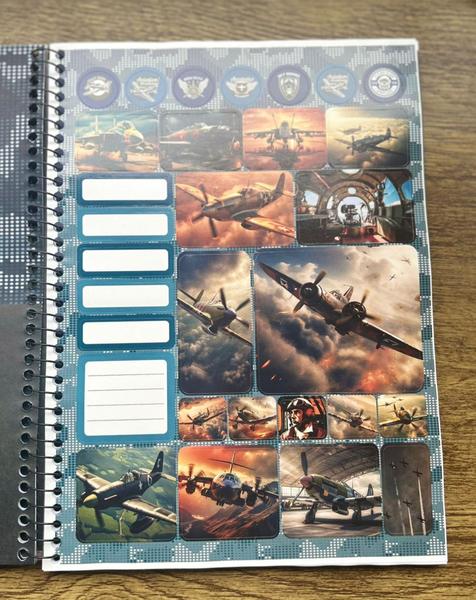 Imagem de Caderno Espiral Grande Universitario  Air Attack  1 M 80 Folhas ANIMATIVA