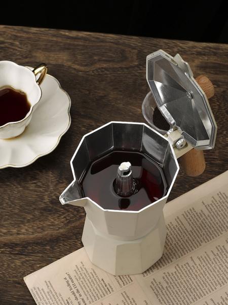 Imagem de Cafeteira Italiana Moka de Alumínio com Filtro p/ 3 Xícaras