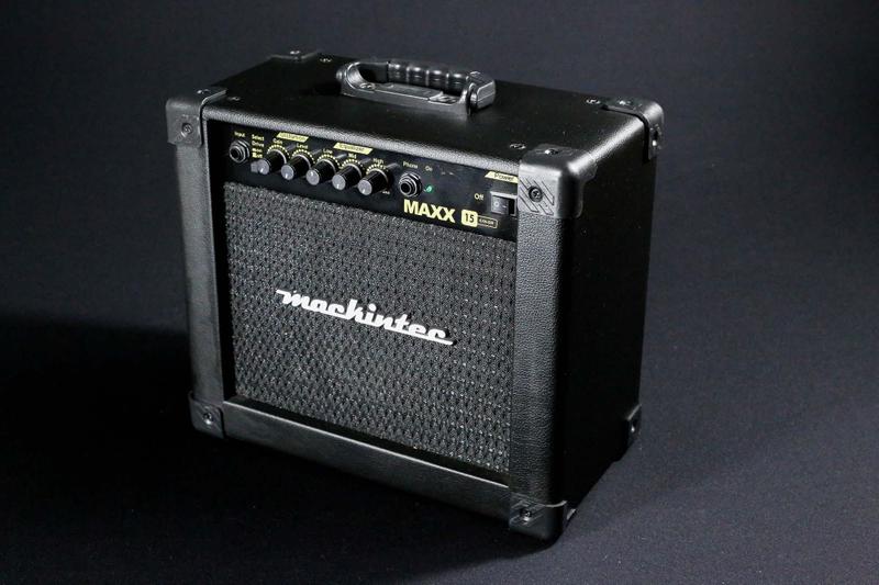 Imagem de Caixa Amplificador Cubo Guitarra Mackintec Maxx 15 Preto