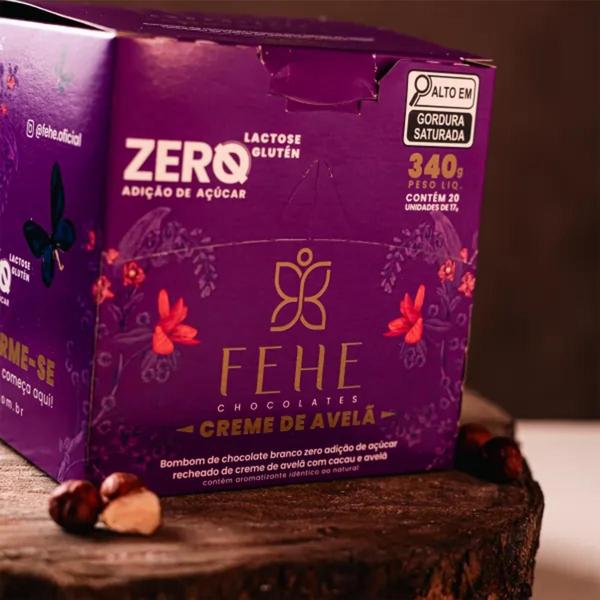 Caixa De Bombom Chocolate Branco Zero Rech. Avelã Fehe 340G Imagem de Caixa De Bombom Chocolate Branco Zero Rech. Avelã Fehe 340G