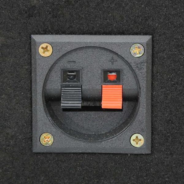 Caixa de Som Automotivo Dutada Trio 1x15 polegadas 70L material sintético - Regency Imagem de Caixa de Som Automotivo Dutada Trio 1x15 polegadas 70L material sintético