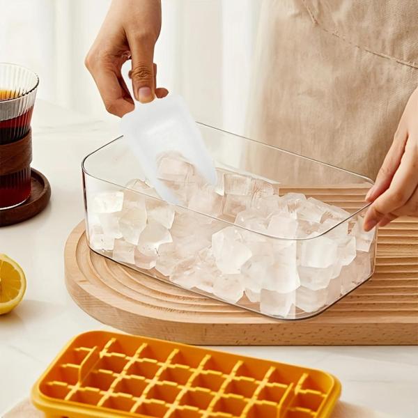 Caixa Forma de Gelo Armazenagem 65 Cubos PREMIUM - FORMA DE GELO GRANDE Imagem de Caixa Forma de Gelo Armazenagem 65 Cubos PREMIUM