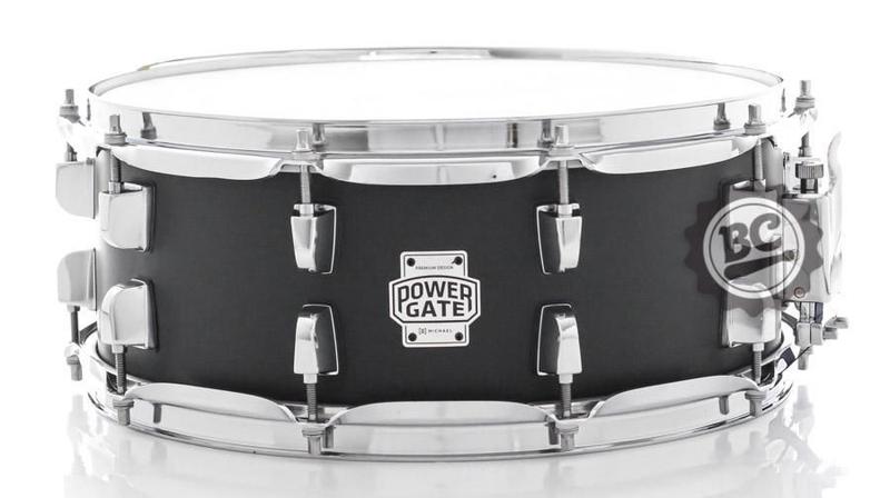 Imagem de Caixa Michael Power Gate Stage Jet Black 14x5,5 com aros PowerHoop, acabamento preto fosco PGS1455