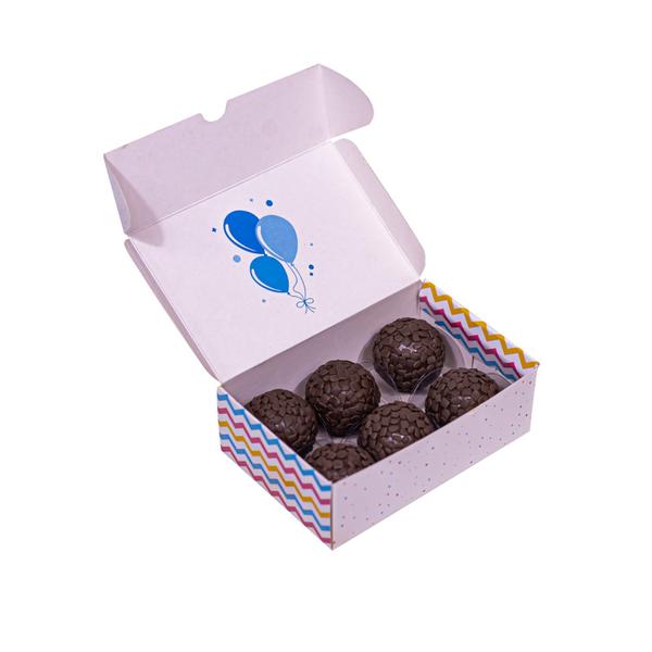 Imagem de Caixa Papel Divertida Practice Happy Birthday Para 6 Doce Brigadeiro 12X8X4 c/10