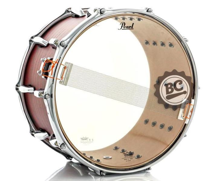 Imagem de Caixa Pearl Session Studio Select Scarlet Ash 14x8 Casco Fino Híbrido em Mogno e Birch