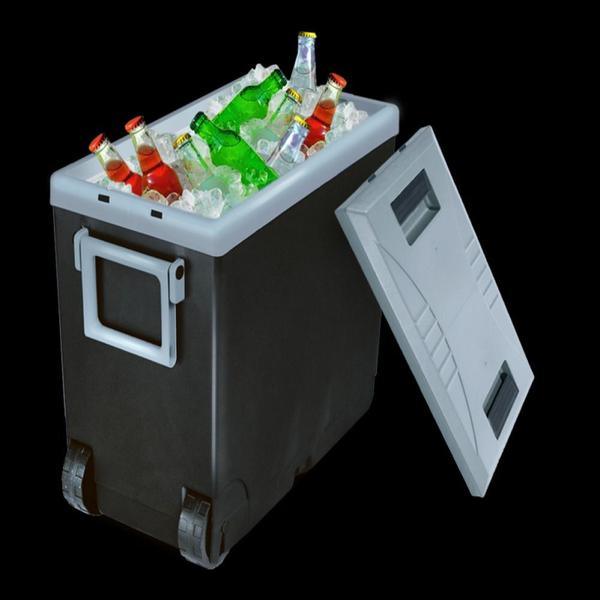 Caixa térmica 32 litros com rodas - 25873 - Caixa Térmica