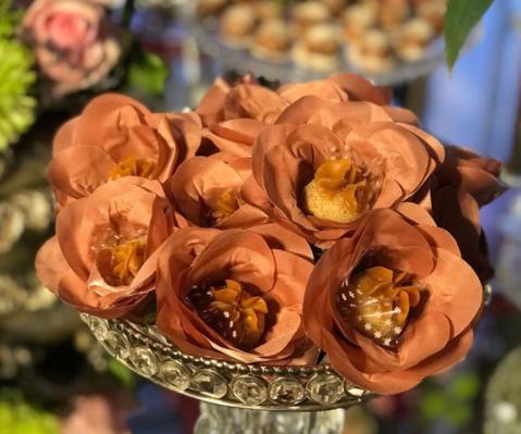 Caixetas para Doces - Botão de Rosa / Kit com 90 unidades - Arte de Inventar Imagem de Caixetas para Doces - Botão de Rosa / Kit com 90 unidades