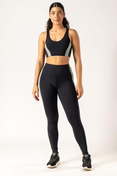 Calça Legging Fit Lolita preto - Apneia Imagem de Calça Legging Fit Lolita preto