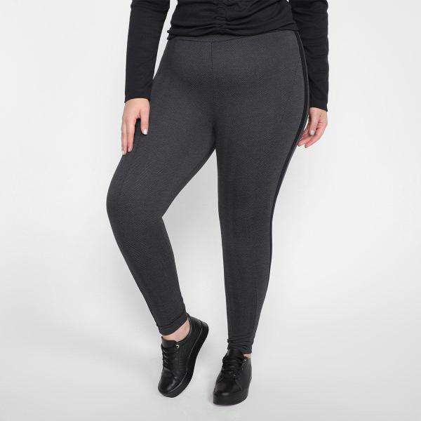 Calça Legging Plus Size Maelle Feminina Imagem de Calça Legging Plus Size Maelle Feminina