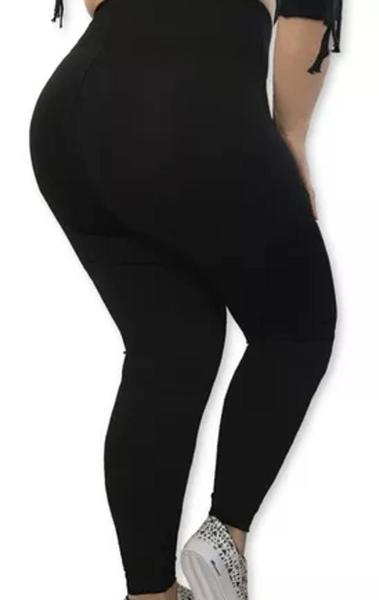 Imagem de Calça Legging Preta Plus Size Cintura Alta  Academia