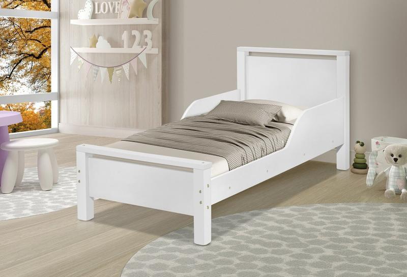 Imagem de cama pequena infantil juvenil branco com colchão pes de madeira