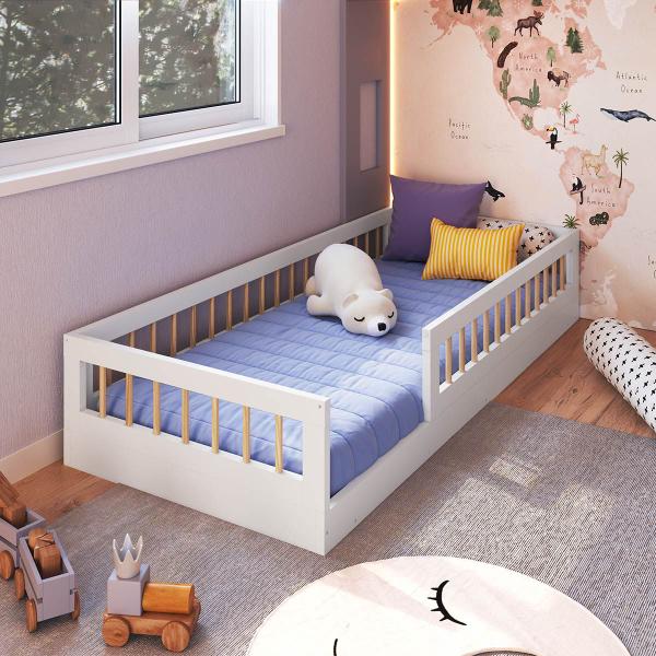 Imagem de Cama Solteiro de Chão Montessori com Cercado Branco